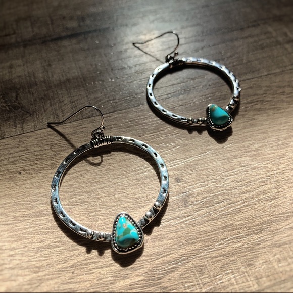 925 Silver Plated | Vintage Turquoise Hoops - Picture 2 of 5